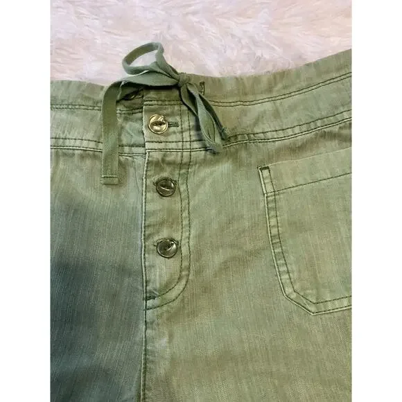 Sundance Women’s Lightweight Shorts Size Large - Picture 2 of 9